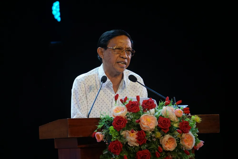 Tác giả Nguyễn Sỹ Chức, Chủ tịch Hội đồng nghệ thuật lien-hoan-cai-luong-toan-quoc5.JPG