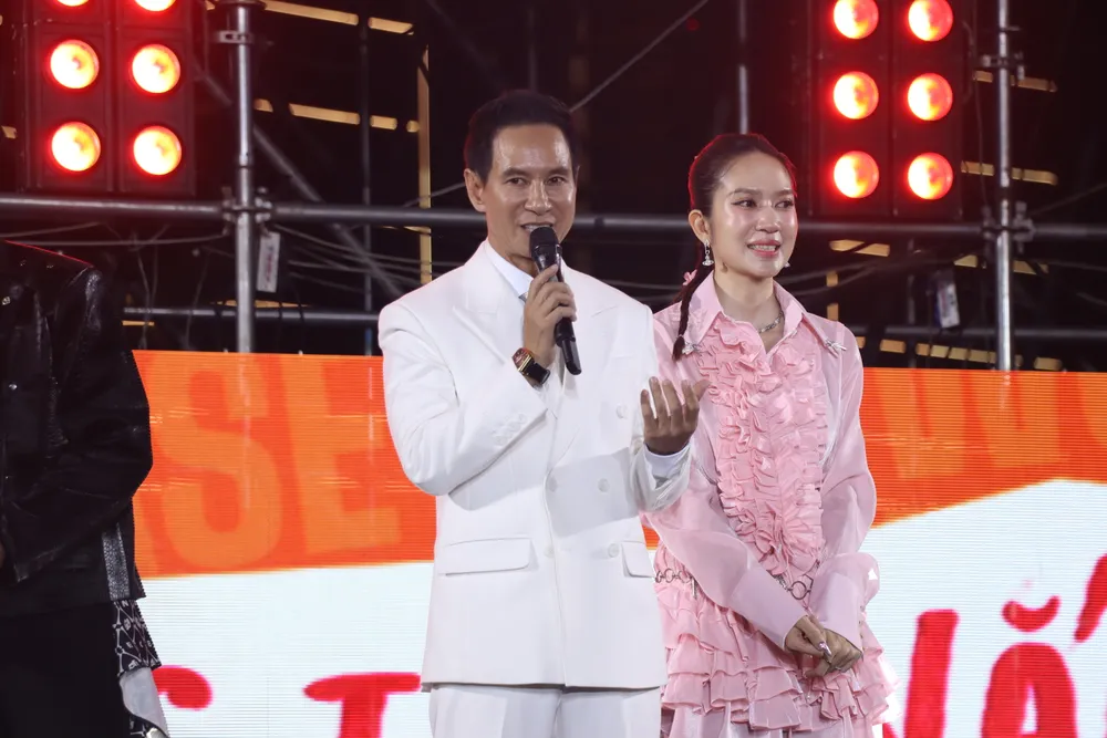 Lý Hải chia sẻ tại sự kiện lat-mat-8-19.JPG