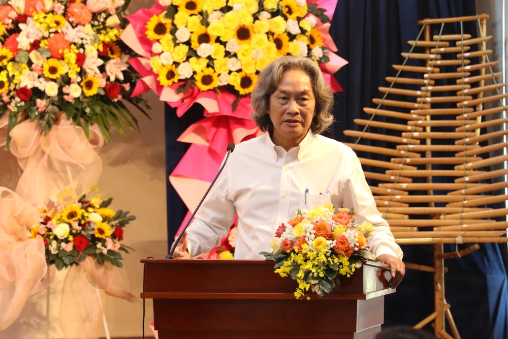 Theo GS.TS, nhà điêu khắc Nguyễn Xuân Tiên, việc làm tượng được thực hiện từ giữa năm 2024. ho-chi-minh1.JPG
