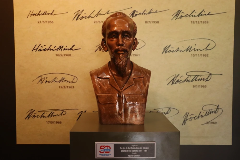 ho-chi-minh10.JPG