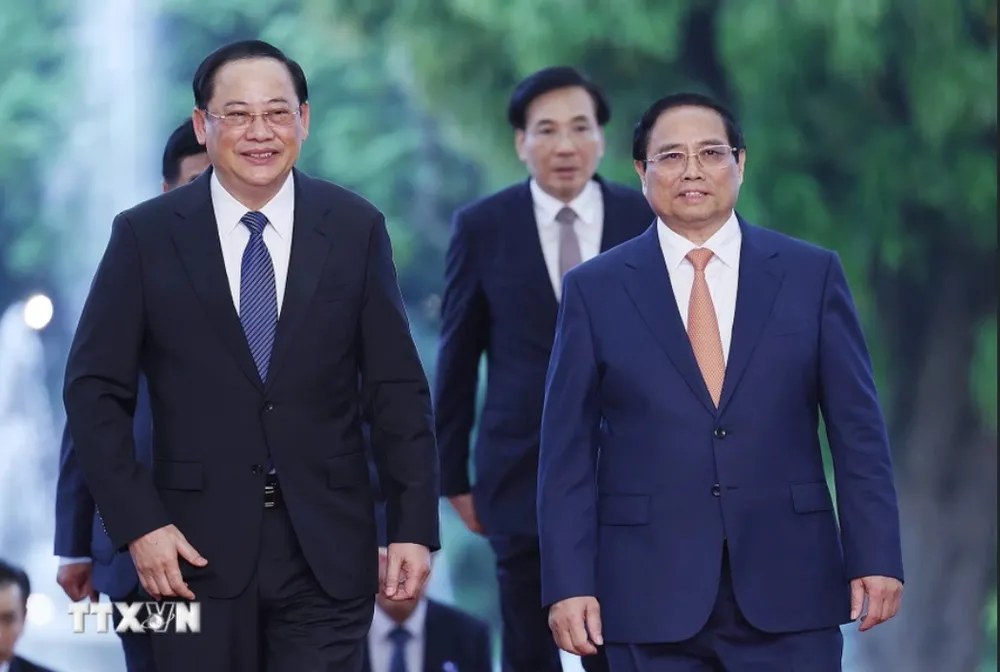 Thủ tướng Phạm Minh Chính và Thủ tướng Lào Sonexay Siphandone. Ảnh: Dương Giang/TTXVN Thủ tướng Phạm Minh Chính làm việc với Thủ tướng Lào Sonexay Siphandone