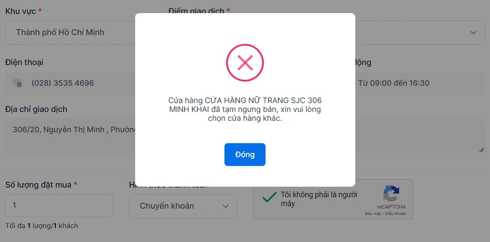 Giao dịch đặt mua vàng SJC trực tuyến đã không được thực hiện tại Hà Nội mà chỉ còn ở TP.HCM, tuy nhiên các cửa hàng đều báo đã ngừng bán hoặc hết lượt giao dịch. 2706Vang1.jpg