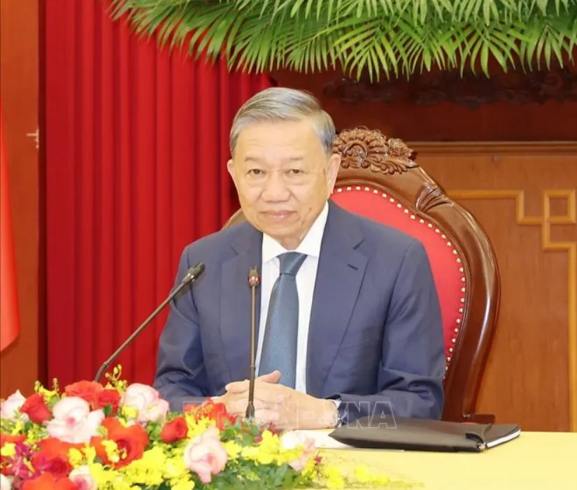 Tổng Bí thư, Chủ tịch nước Tô Lâm. Ảnh: Trí Dũng/TTXVN Tổng Bí thư, Chủ tịch nước Tô Lâm và Phu nhân lên đường thăm cấp Nhà nước tới Cộng hòa Nhân dân Trung Hoa