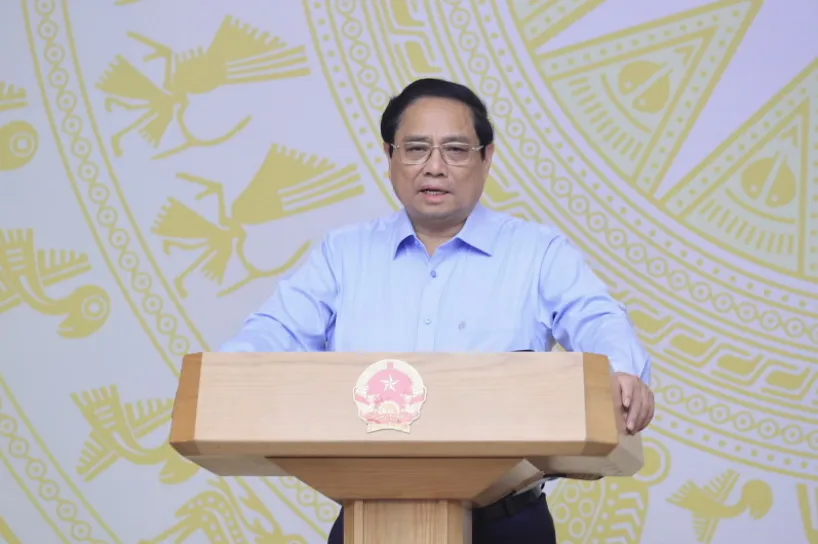 Thủ tướng Phạm Minh Chính chủ trì Hội nghị Thường trực Chính phủ làm việc với các ngân hàng về các giải pháp góp phần phát triển kinh tế - xã hội đất nước - Ảnh: VGP Thủ tướng đề nghị 13 ngân hàng thương mại cổ phần lớn nhất chia sẻ khó khăn