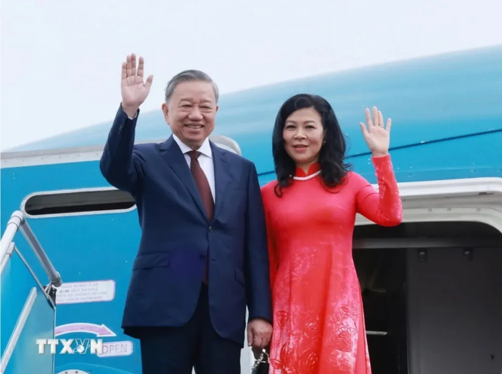 Tổng Bí thư, Chủ tịch nước Tô Lâm và Phu nhân rời Hà Nội, lên đường dự Khóa họp 79 Đại hội đồng Liên hợp quốc và thăm cấp Nhà nước tới Cuba. Ảnh: TTXVN Tổng Bí thư, Chủ tịch nước đến New York dự tuần lễ cấp cao Đại hội đồng LHQ