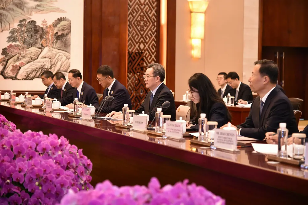Phó Thủ tướng Đinh Tiết Tường nhấn mạnh, Trung Quốc kiên định ủng hộ Việt Nam phát triển kinh tế, xây dựng hiện đại hóa đất nước theo con đường chủ nghĩa xã hội phù hợp với tình hình Việt Nam - Ảnh: Bộ Ngoại giao 2409China2.jpg