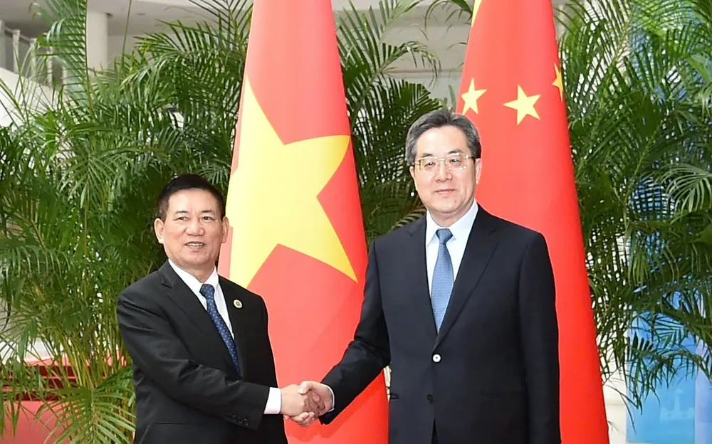 Phó Thủ tướng Hồ Đức Phớc hội đàm với Phó Thủ tướng Trung Quốc Đinh Tiết Tường - Ảnh: Bộ Ngoại giao Phó Thủ tướng Hồ Đức Phớc hội đàm với Phó Thủ tướng Trung Quốc Đinh Tiết Tường