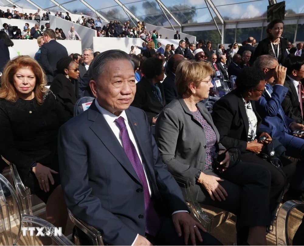 Hội nghị Cấp cao Pháp ngữ lần thứ 19 chính thức khai mạc