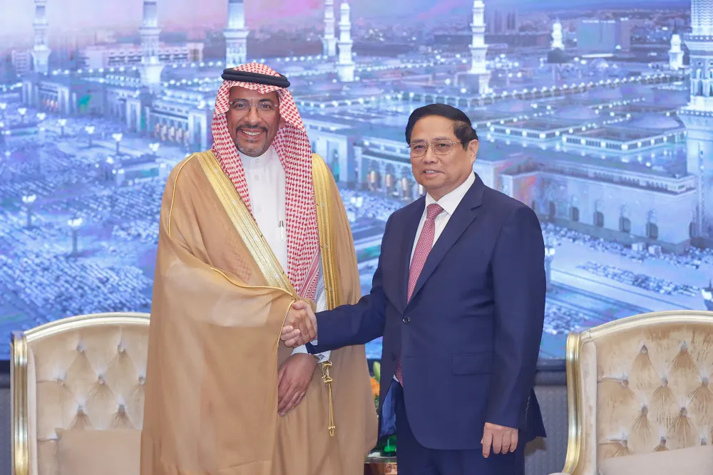 Thủ tướng Phạm Minh Chính đánh giá cao các bước phát triển tích cực trong quan hệ giữa hai nước trong 25 năm qua (1999-2024), đặc biệt là về kinh tế - Ảnh: VGP thu-tuong-pham-minh-chinh-de-nghi-som-dam-phan-hiep-dinh-thuong-mai-tu-do-viet-nam-saudi-arabia.jpg