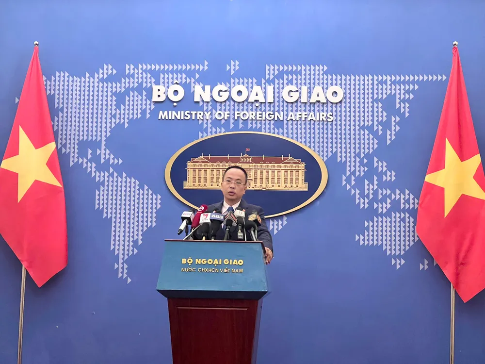 Phó phát ngôn Đoàn Khắc Việt - Ảnh: NGỌC DIỆP Bộ Ngoại giao thể hiện quan ngại trước tin Trung Quốc sắp lắp radar ở Hoàng Sa