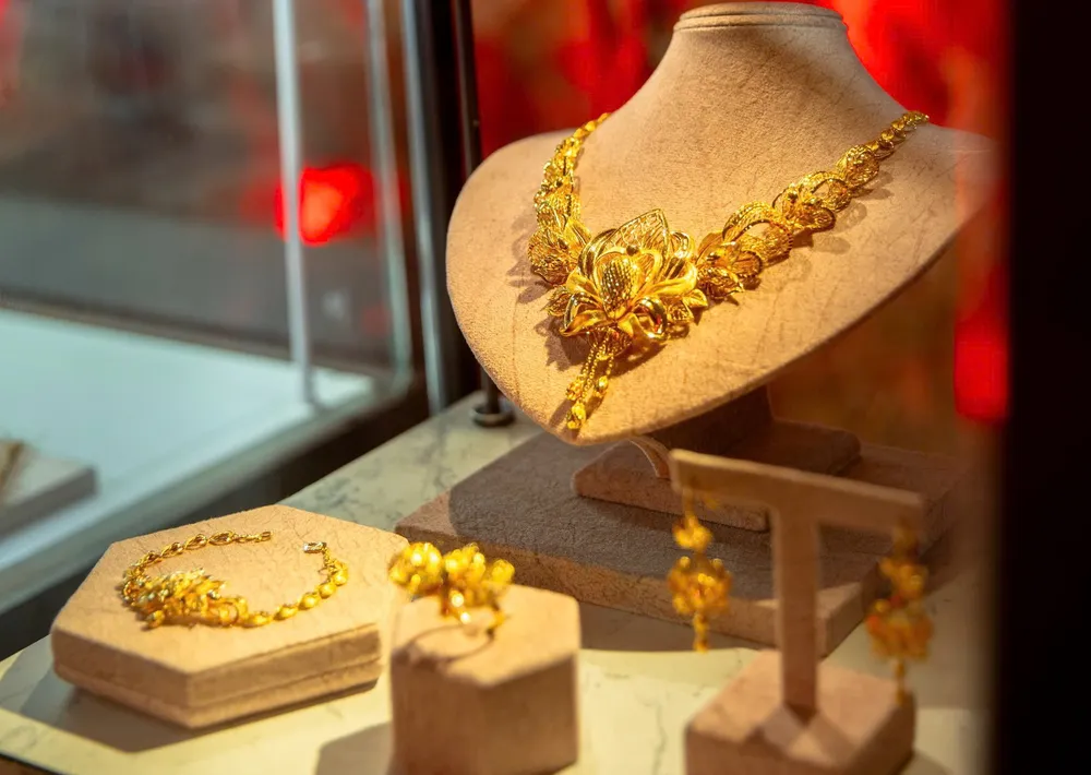 Giá vàng thế giới bất ngờ tăng mạnh