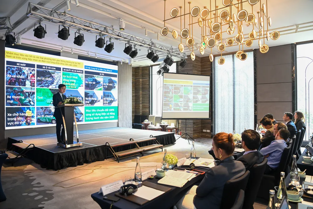 WB chỉ ra năm trụ cột chính của quá trình chuyển đổi sang phương tiện giao thông chạy điện ở Việt Nam