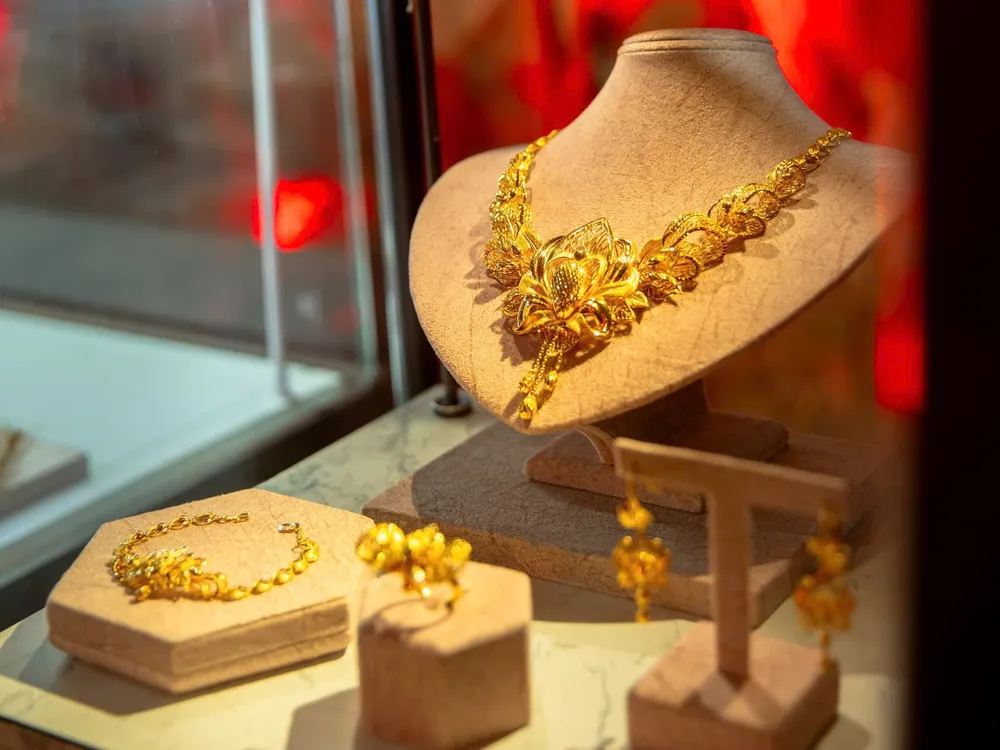 Diễn biến bất ngờ từ Mỹ, Trung Đông khiến giá vàng thế giới lao dốc