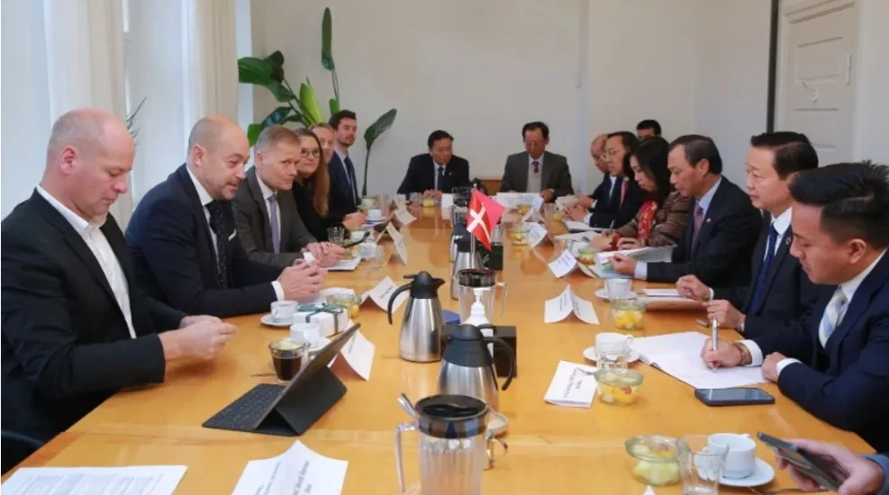 Phó Thủ tướng Trần Hồng Hà thăm làm việc tại Đan Mạch