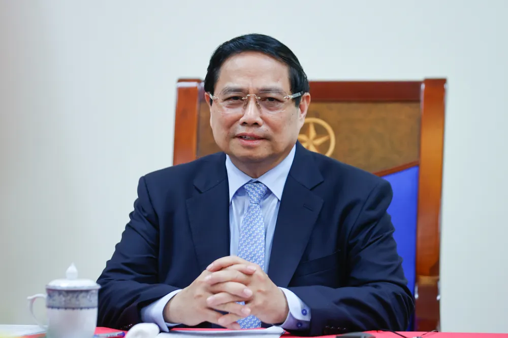 Thủ tướng Phạm Minh Chính đánh giá cao những nỗ lực của cá nhân Thủ tướng Anwar Ibrahim cũng như vai trò quan trọng của Malaysia trên cương vị Chủ tịch ASEAN. Ảnh: VGP Thủ tướng Phạm Minh Chính điện đàm với Thủ tướng Malaysia