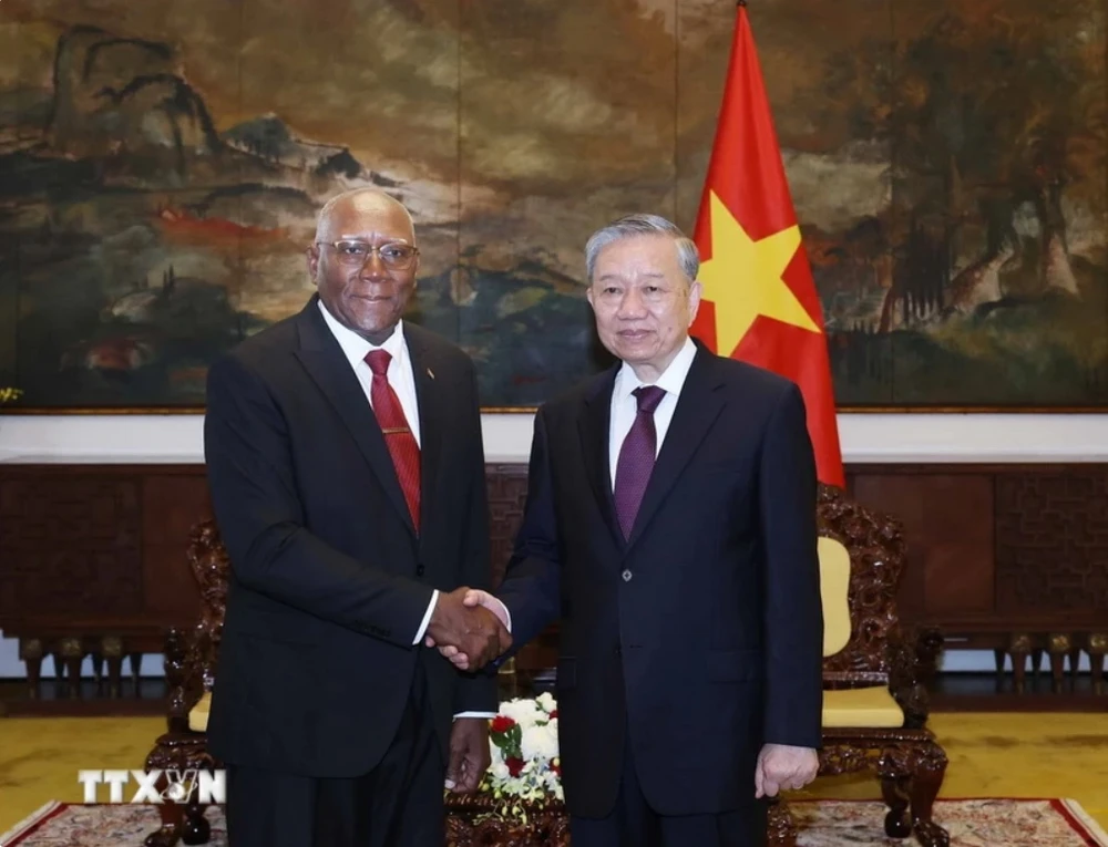 Tổng Bí thư Tô Lâm hội kiến Ủy viên Bộ Chính trị, Phó Chủ tịch nước Cuba