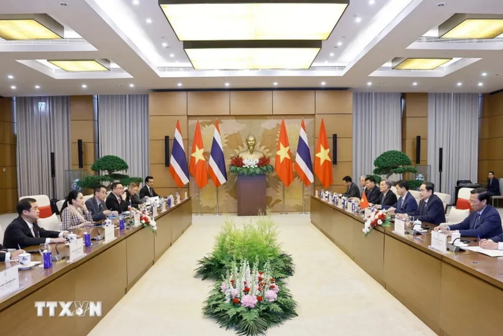 Chủ tịch Quốc hội Trần Thanh Mẫn hội kiến Thủ tướng Thái Lan Paetongtarn Shinawatra