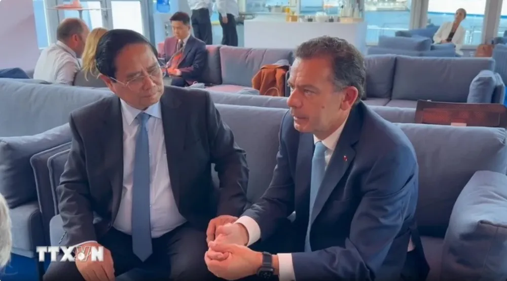 Thủ tướng Phạm Minh Chính gặp Thủ tướng Bồ Đào Nha Luis Montenegro. Ảnh: TTXVN Bồ Đào Nha muốn tăng cường hợp tác với Việt Nam trong đóng tàu, vận tải biển, năng lượng, nông nghiệp