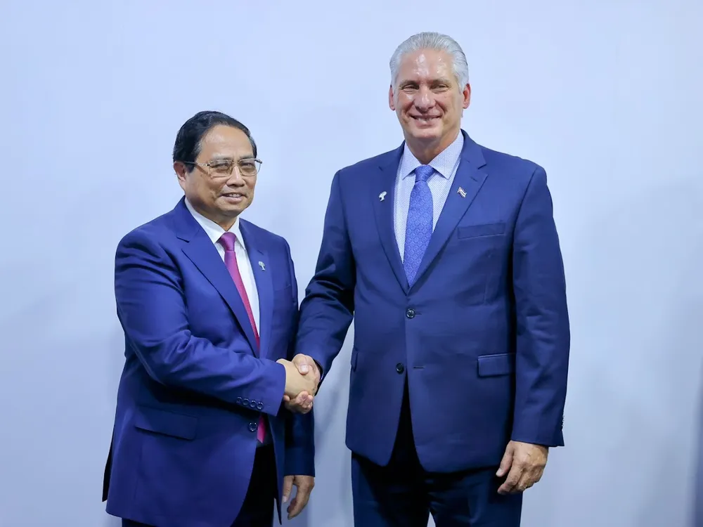 Thủ tướng Chính phủ Phạm Minh Chính hội kiến với Bí thư thứ nhất, Chủ tịch nước Cuba Miguel Diaz Canel. Ảnh: VGP