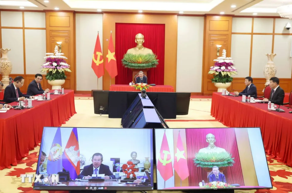 Tổng Bí thư Tô Lâm điện đàm với Chủ tịch Đảng Nhân dân Campuchia Hun Sen
