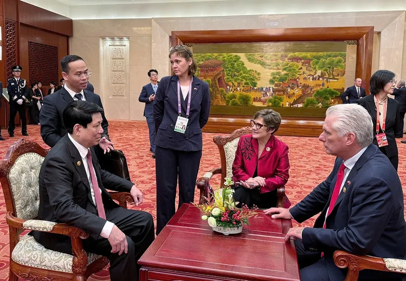 Chủ tịch nước Lương Cường gặp lãnh đạo các nước tại Lễ kỷ niệm Chiến thắng phát-xít