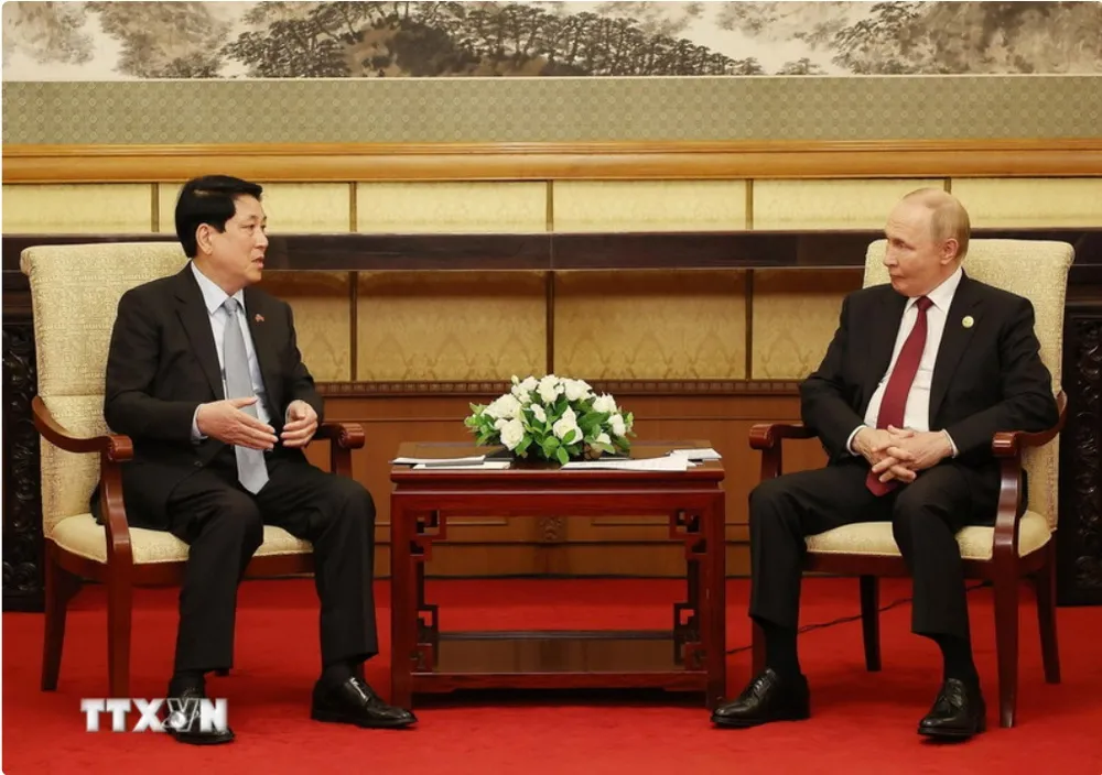 Chủ tịch nước Lương Cường hội kiến Tổng thống Nga Vladimir Putin