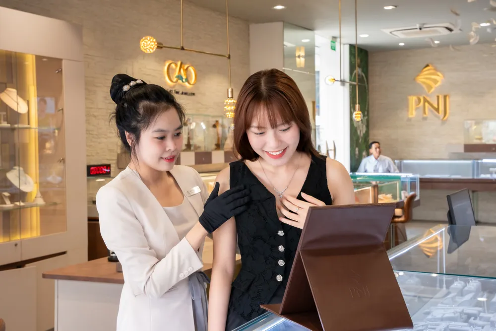 Báo cáo việc làm Mỹ gây sốc kéo giá vàng thế giới tăng