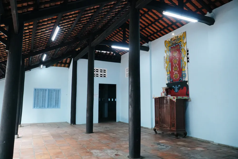 Khu vực nhà túc của Đình Xuân Hiệp vừa được trùng tu xong. ẢNH: NHẬT DIỄM