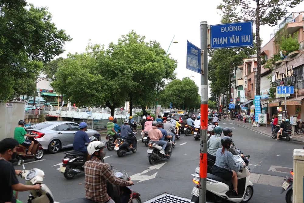 TP thay đổi hướng lưu thông giúp người dân thuận tiện di chuyển hơn. Ảnh: Tuyết Hồng ảnh 2 .JPG