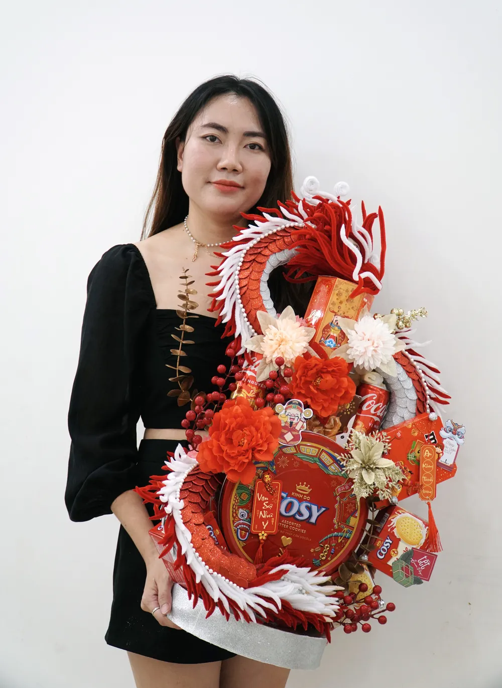 tháp quà hình rồng