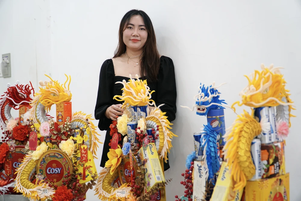 12 -thap-qua-hinh-rong.JPG