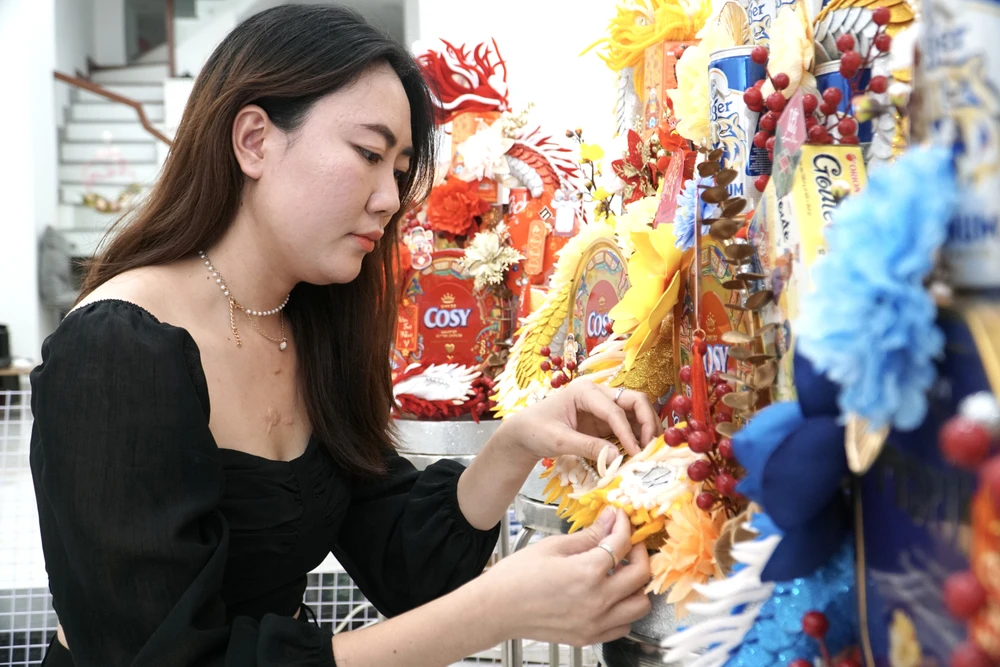 8 -thap-qua-hinh-rong.JPG