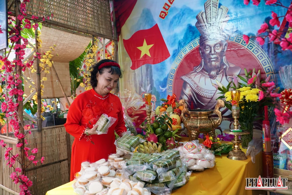 Ảnh 7 -Le-Gio-To-Hung-Vuong.jpg