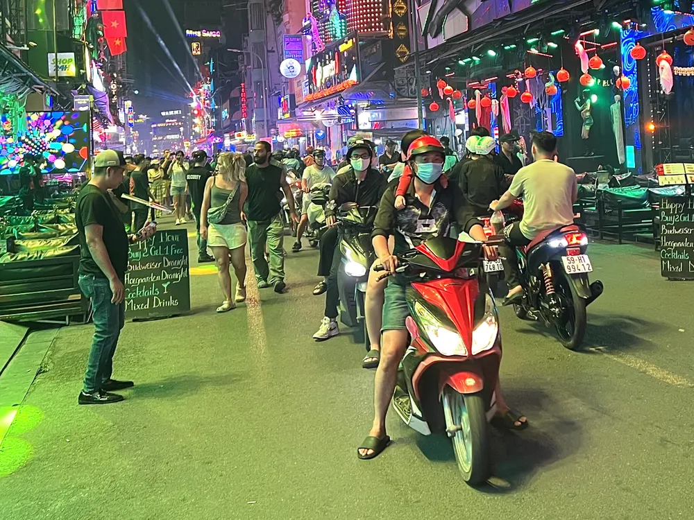 Phố Tây Bùi Viện