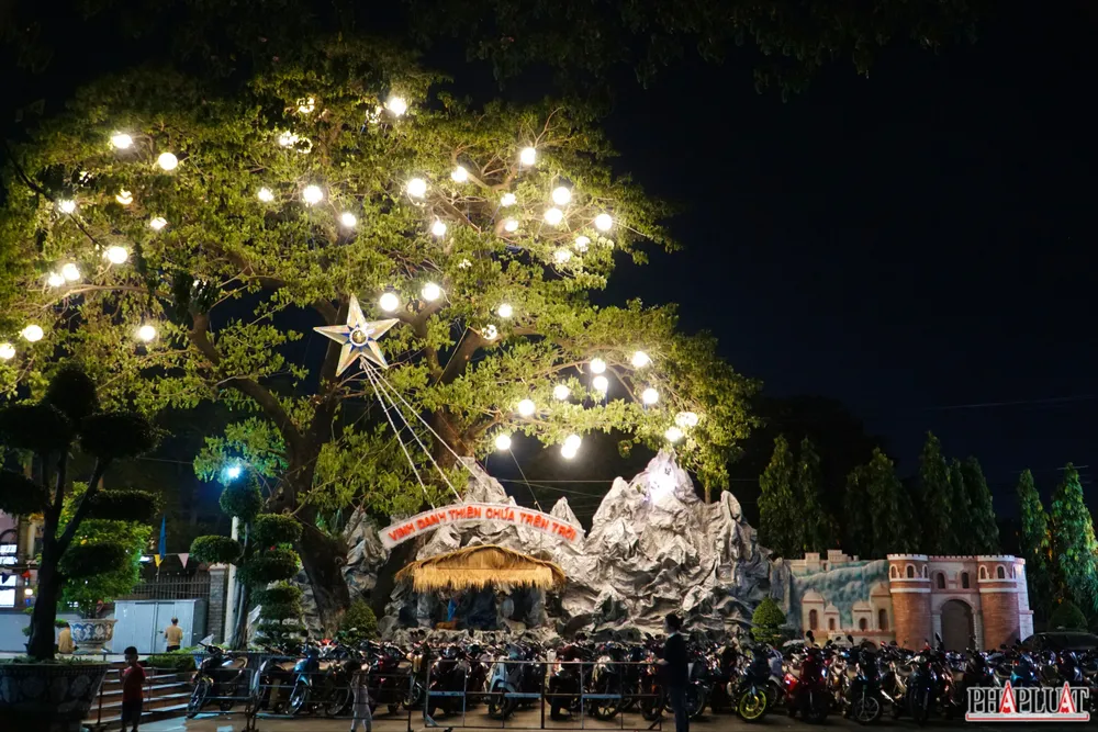 2. 2-hang-da-giang-sinh.jpg