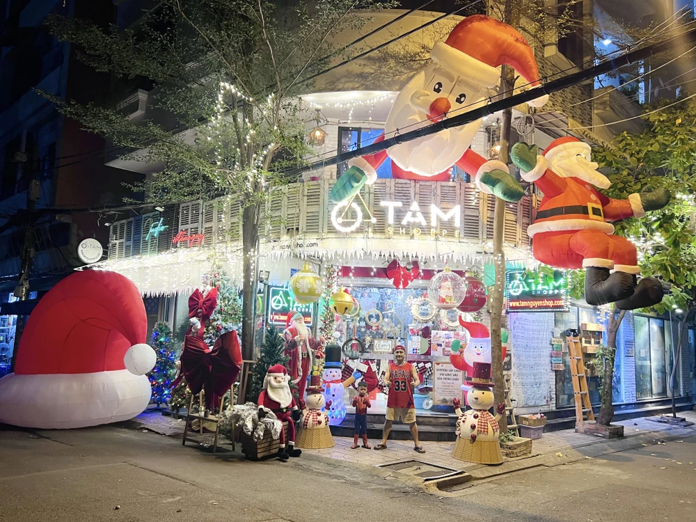 4 -mo-hinh-ong-gia-noel.jpg