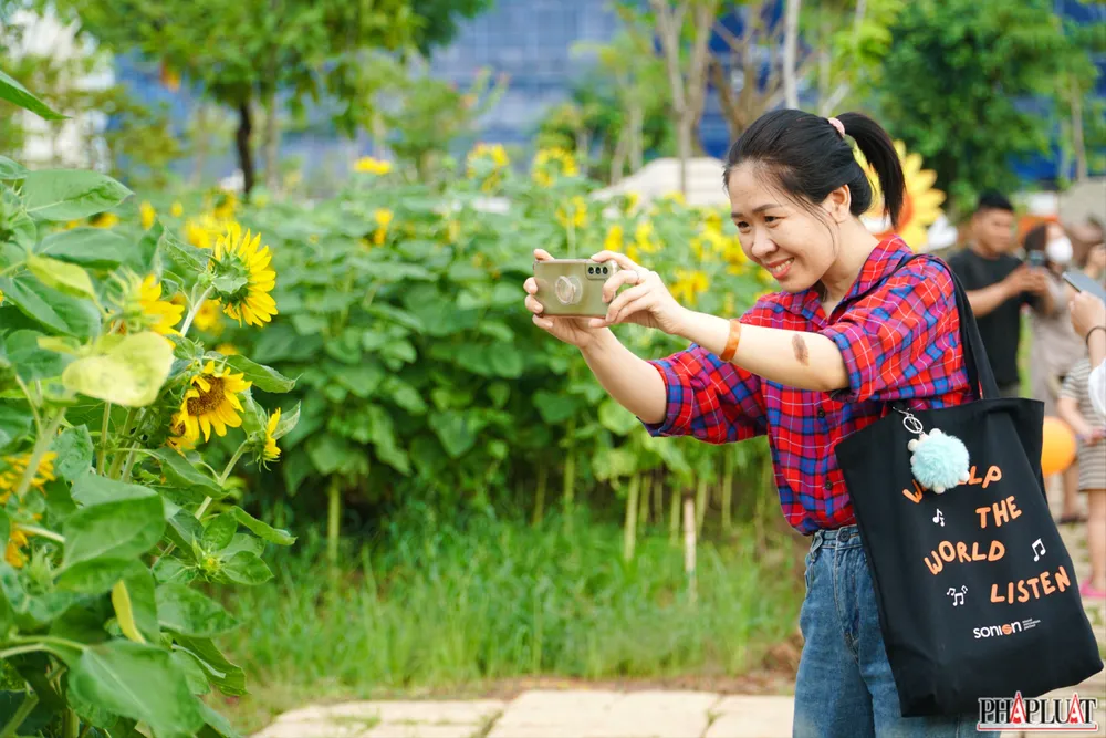 2 cong-vien-bo-song-sai-gon .jpg