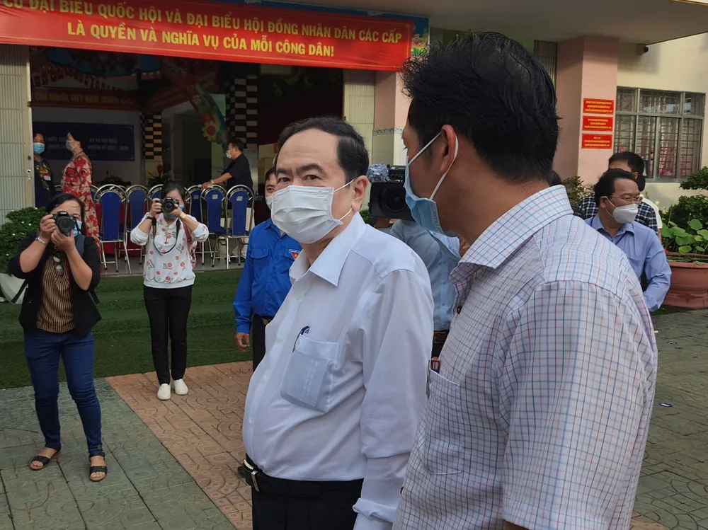 Hơn 69 triệu cử tri cả nước đi bầu cử ảnh 37