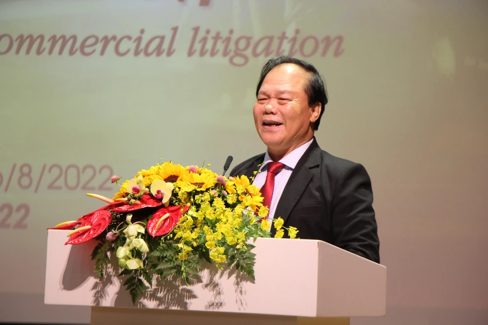 GS.TS Phan Trung Lý phát biểu khai mạc hội thảo quốc tế “Tranh tụng trong giải quyết tranh chấp dân sự, kinh tế”.