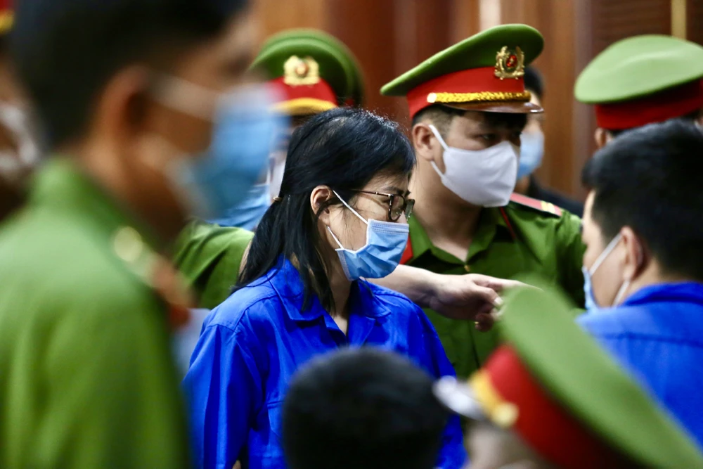 Bà Nga tại phiên tòa sáng nay. Ảnh: HOÀNG GIANG