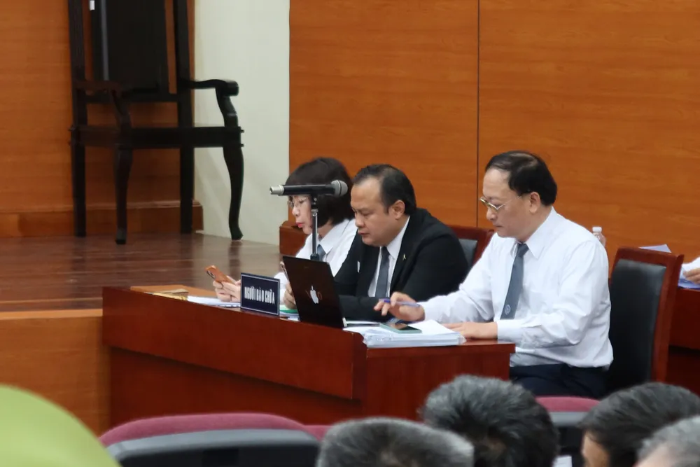 Luật sư tham gia bào chữa cho các bị cáo