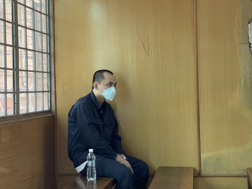 Bị cáo Võ Lê Hoài Diễn tại phiên tòa sáng 13-6. Ảnh: MC