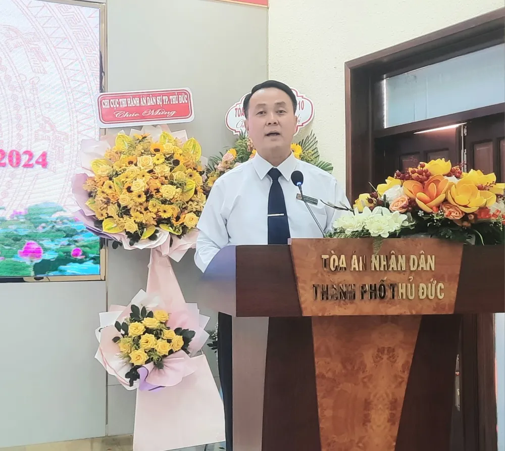 Tòa TP Thủ Đức giải quyết án hình sự đạt 100%, dẫn đầu cả nước về xét xử trực tuyến ảnh 1 chanh-an-tand-tp-thu-duc-nguyen-thanh-vinh.jpg
