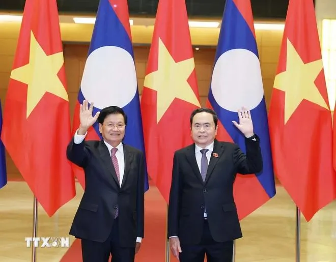 Chủ tịch Quốc hội Trần Thanh Mẫn hội kiến Tổng Bí thư, Chủ tịch nước Lào Thongloun Sisoulith. (Ảnh: Thống Nhất/TTXVN) tuyen-bo-chung-5.webp