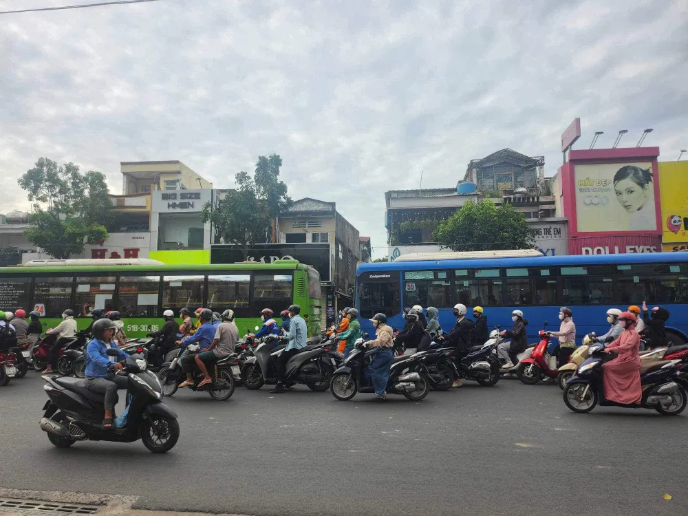 Từ đường 2 chiều thành 1 chiều. giao-thong-un-u-7.jpeg