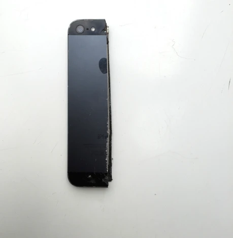 Cắt đôi mọi thứ, kể cả iPhone sau khi li dị vợ ảnh 1 Cắt đôi mọi thứ, kể cả iPhone sau khi li dị vợ ảnh 1