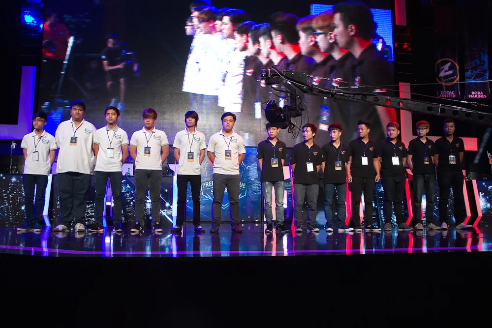 GPL Mùa Hè 2015: Cuồng nhiệt trong ngày khai mạc giải đấu ảnh 3 GPL Mùa Hè 2015: Cuồng nhiệt trong ngày khai mạc giải đấu ảnh 3