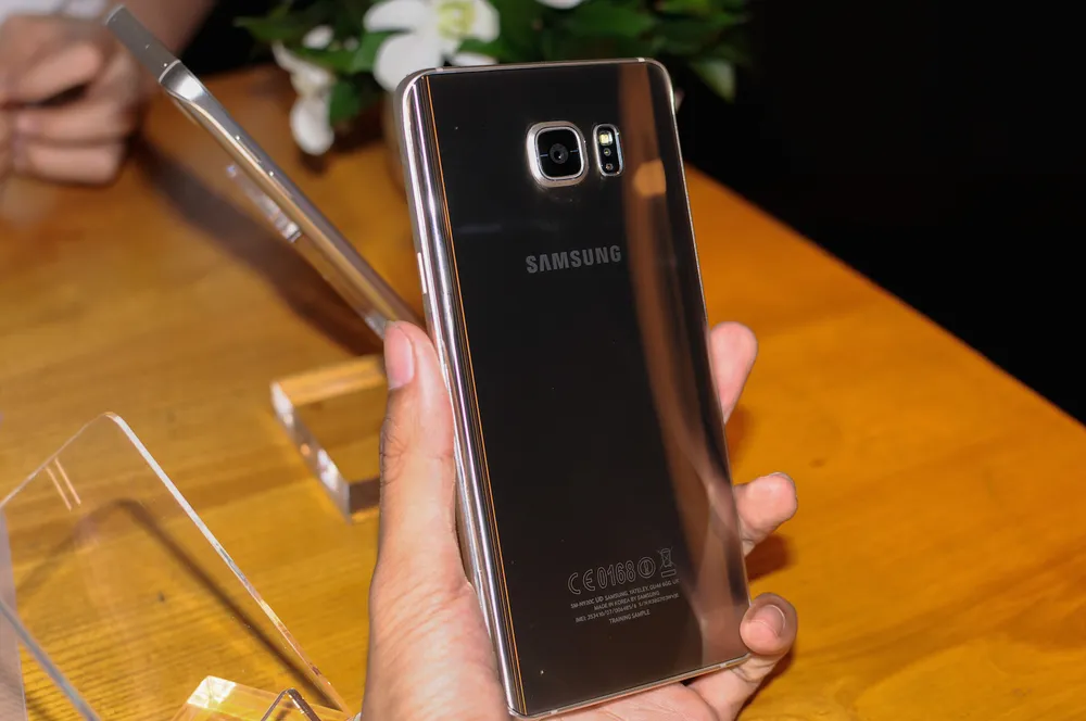 Siêu phẩm Galaxy Note 5 chính thức ra mắt tại Việt Nam ảnh 2