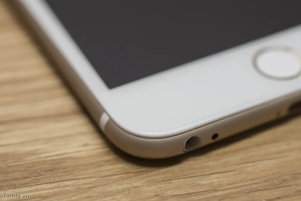 Cách nhận biết iPhone 6 Plus nhái ảnh 3