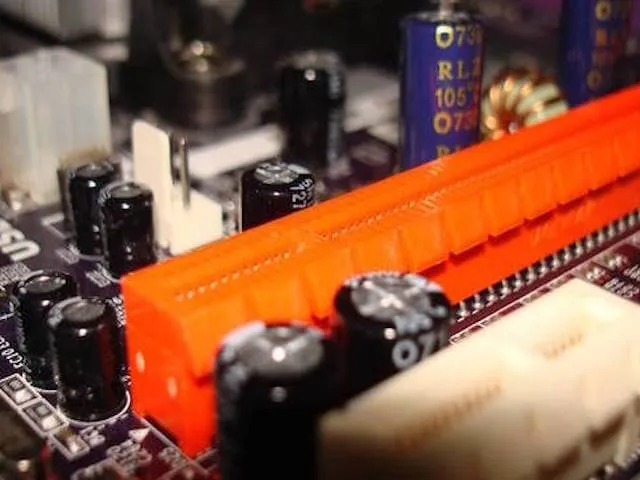 Máy tính Lenovo có cài phần mềm gián điệp ảnh 1